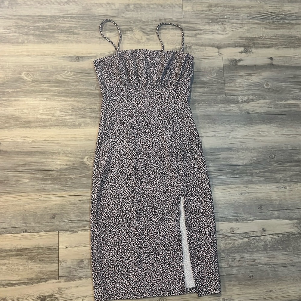 Floral Dress — Size Small 🌸